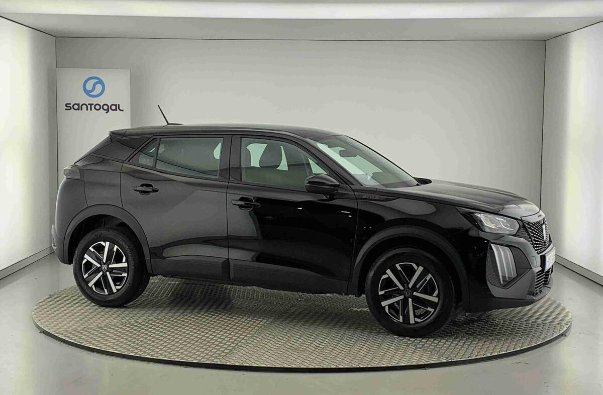 PEUGEOT 2008 1.2 PureTech Style