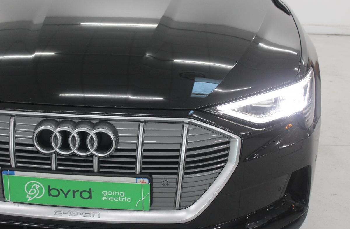 AUDI e-tron 55 quattro Advanced