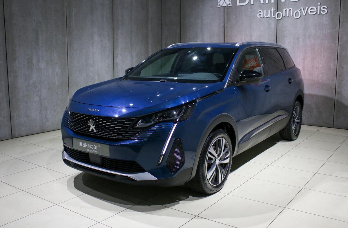 PEUGEOT 5008 1.2 PureTech Allure Pack