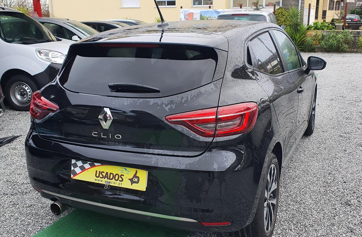 RENAULT Clio 1.0 TCe Intens