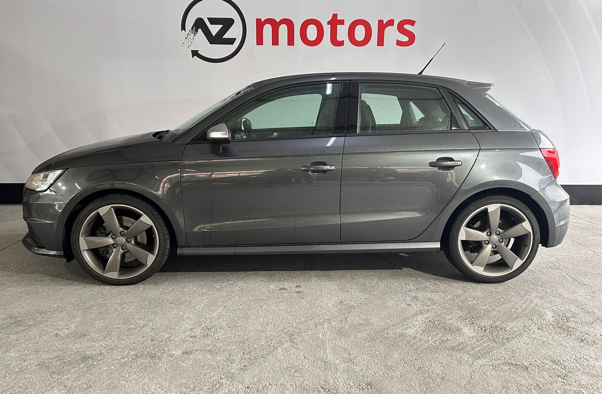 AUDI A1 2.0 TFSi S1 quattro