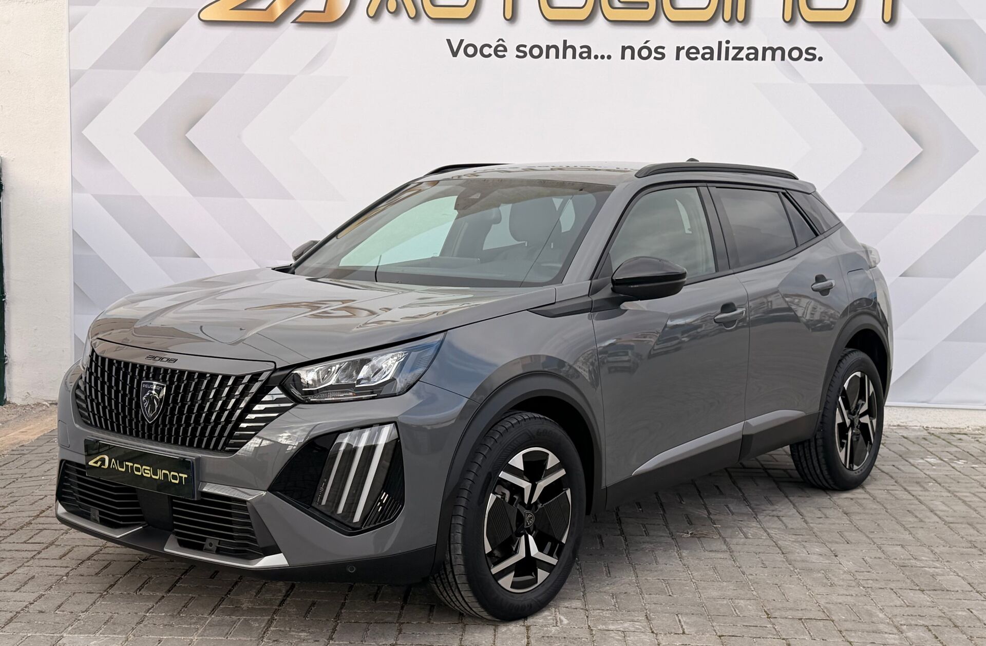 PEUGEOT 2008 1.2 PureTech Allure