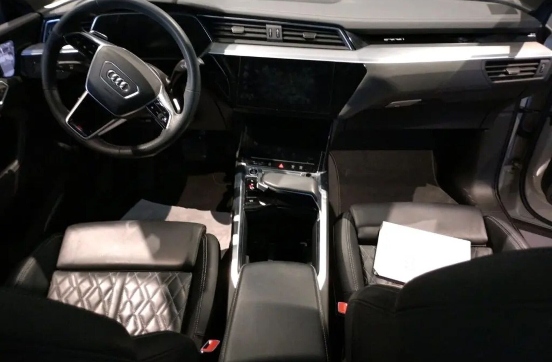 AUDI e-tron SB 55 quattro S line