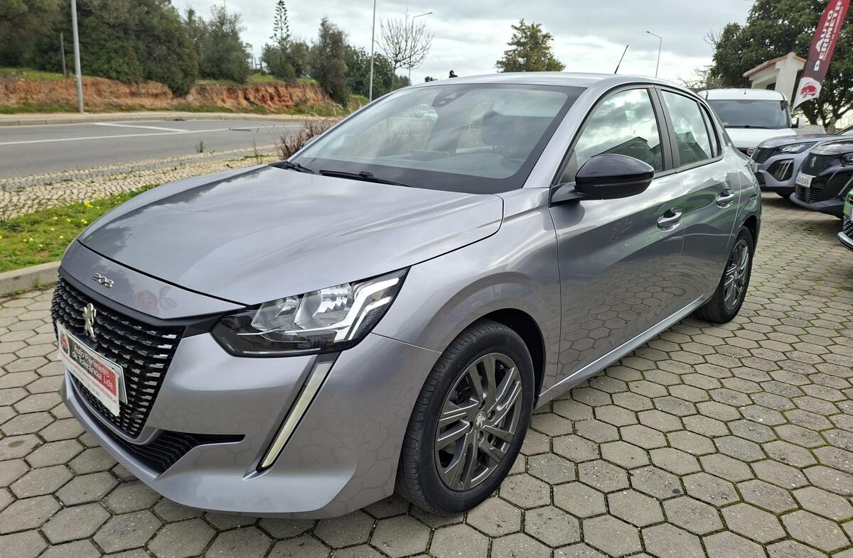 PEUGEOT 208 1.2 PureTech Active Pack