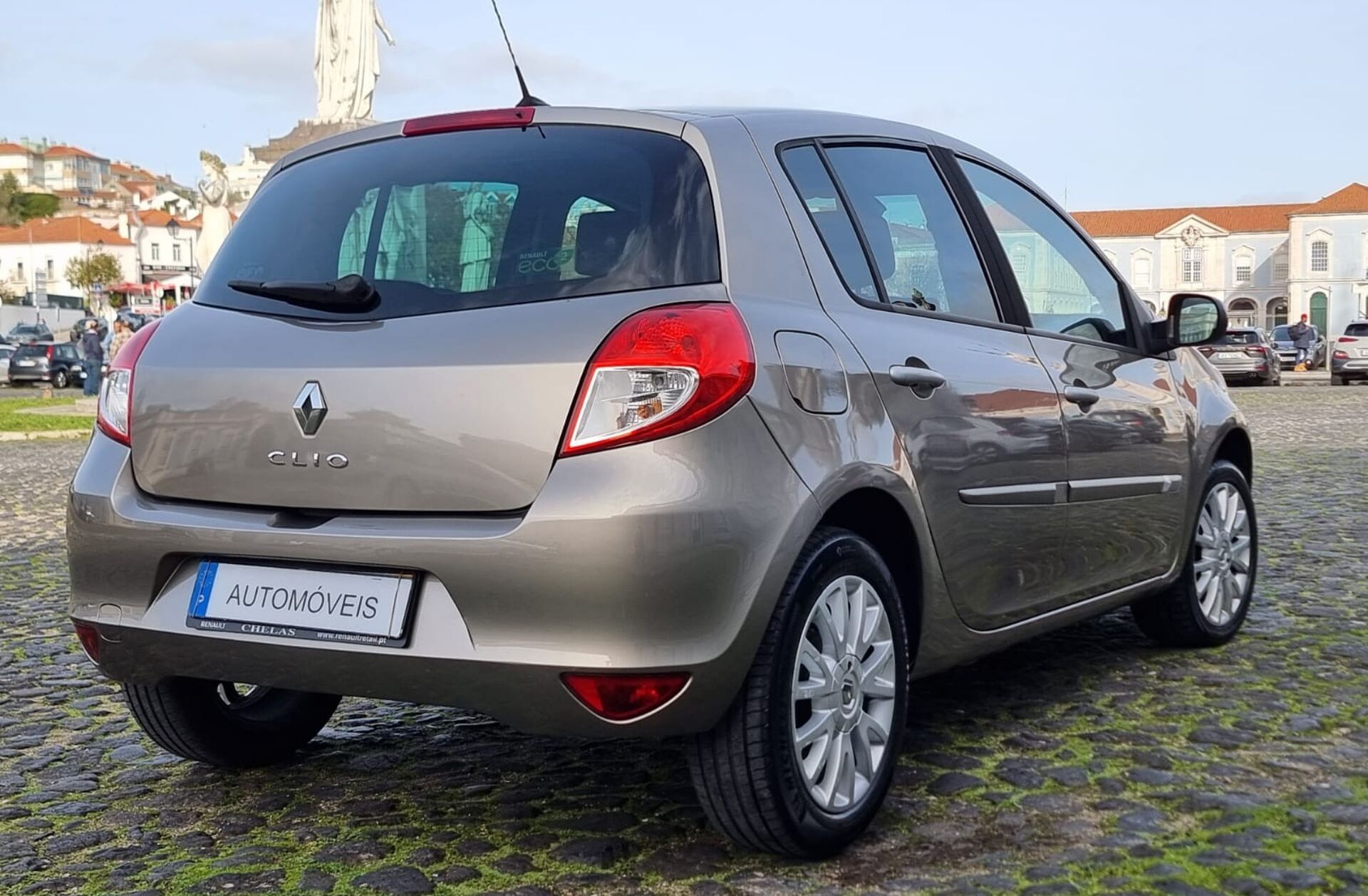 RENAULT Clio 1.2 16V Dynamique S