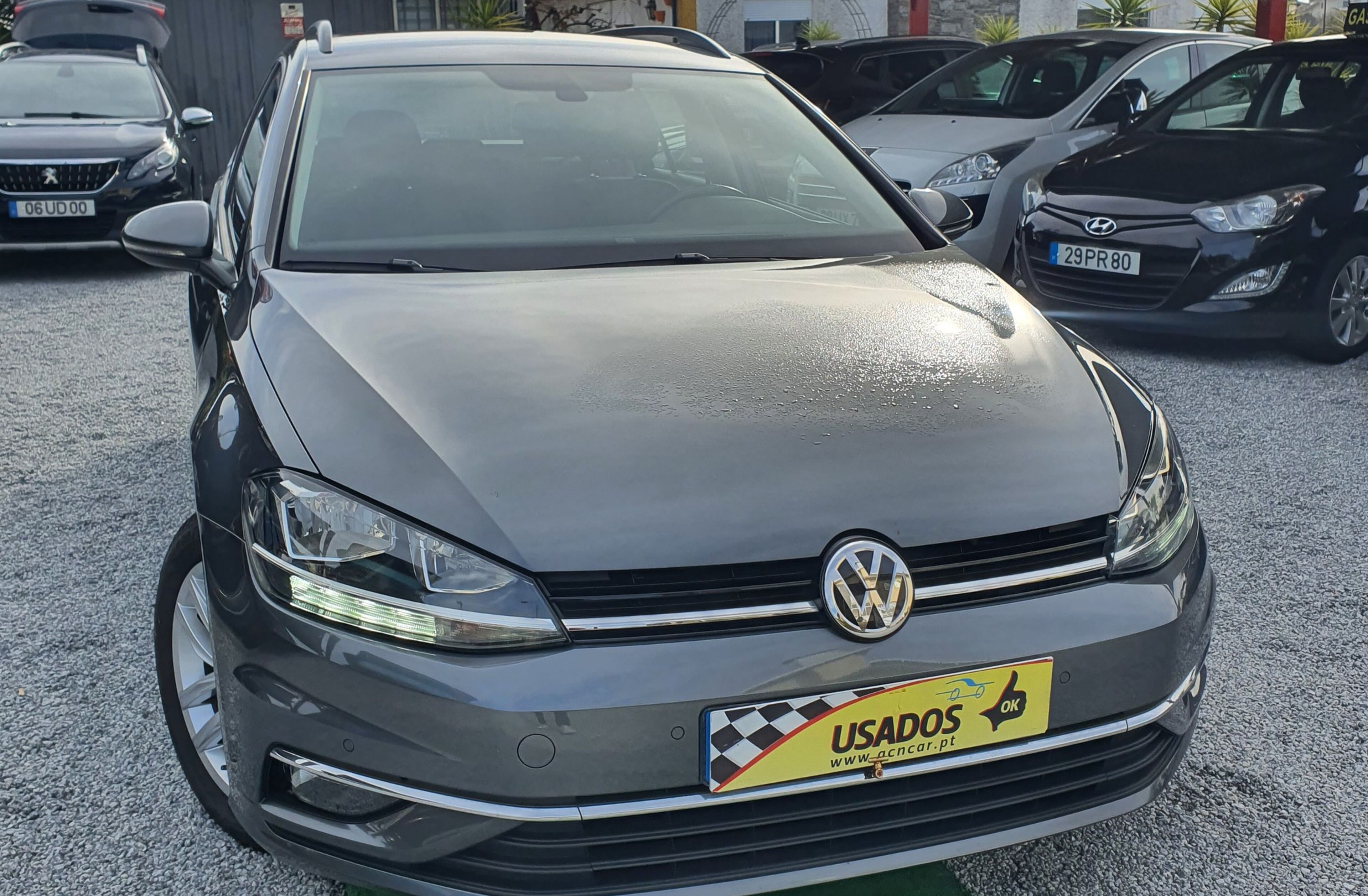 VOLKSWAGEN Golf 1.6 TDI Confortline DSG