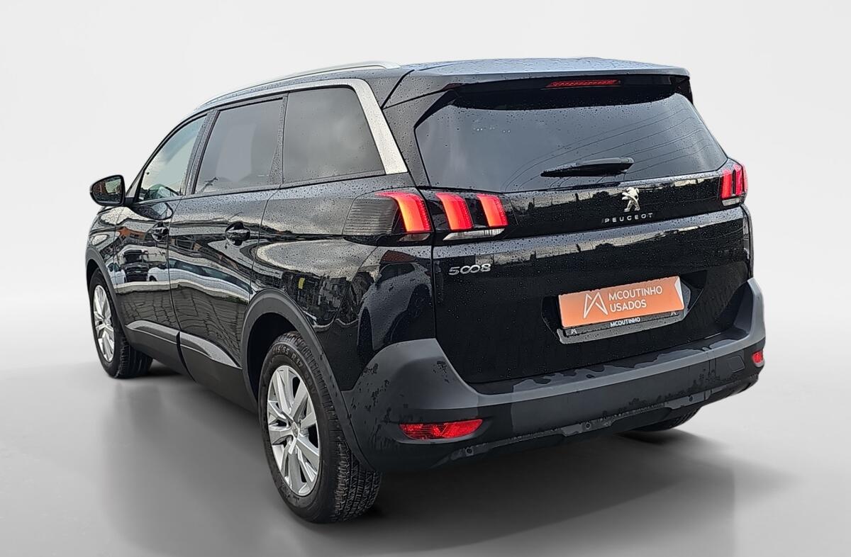 PEUGEOT 5008 1.5 BlueHDi Active