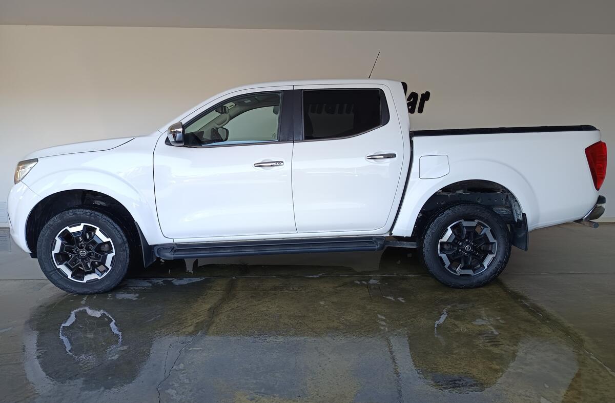 NISSAN Navara 2.3 dCi CD 4WD N-Connecta