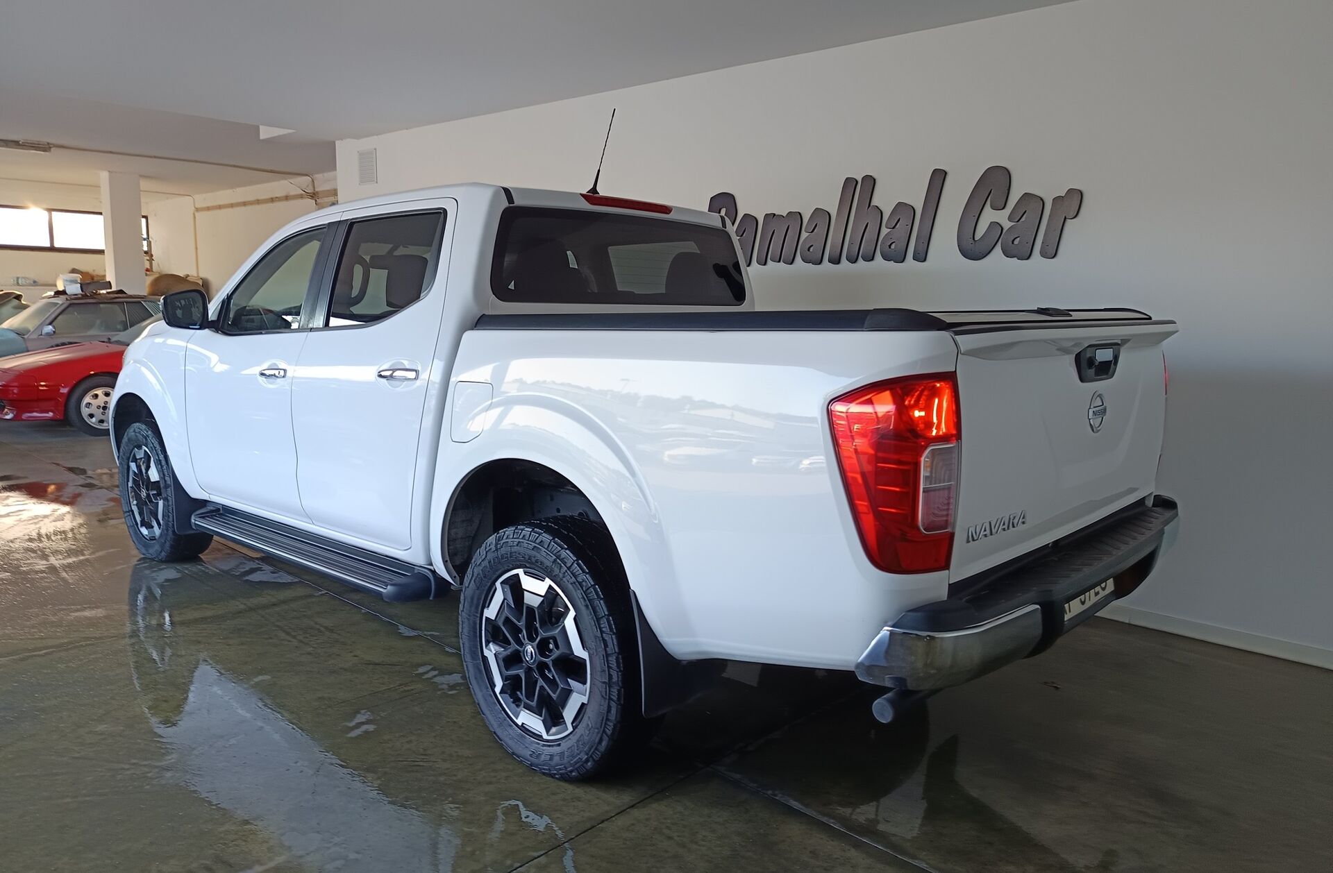 NISSAN Navara 2.3 dCi CD 4WD N-Connecta