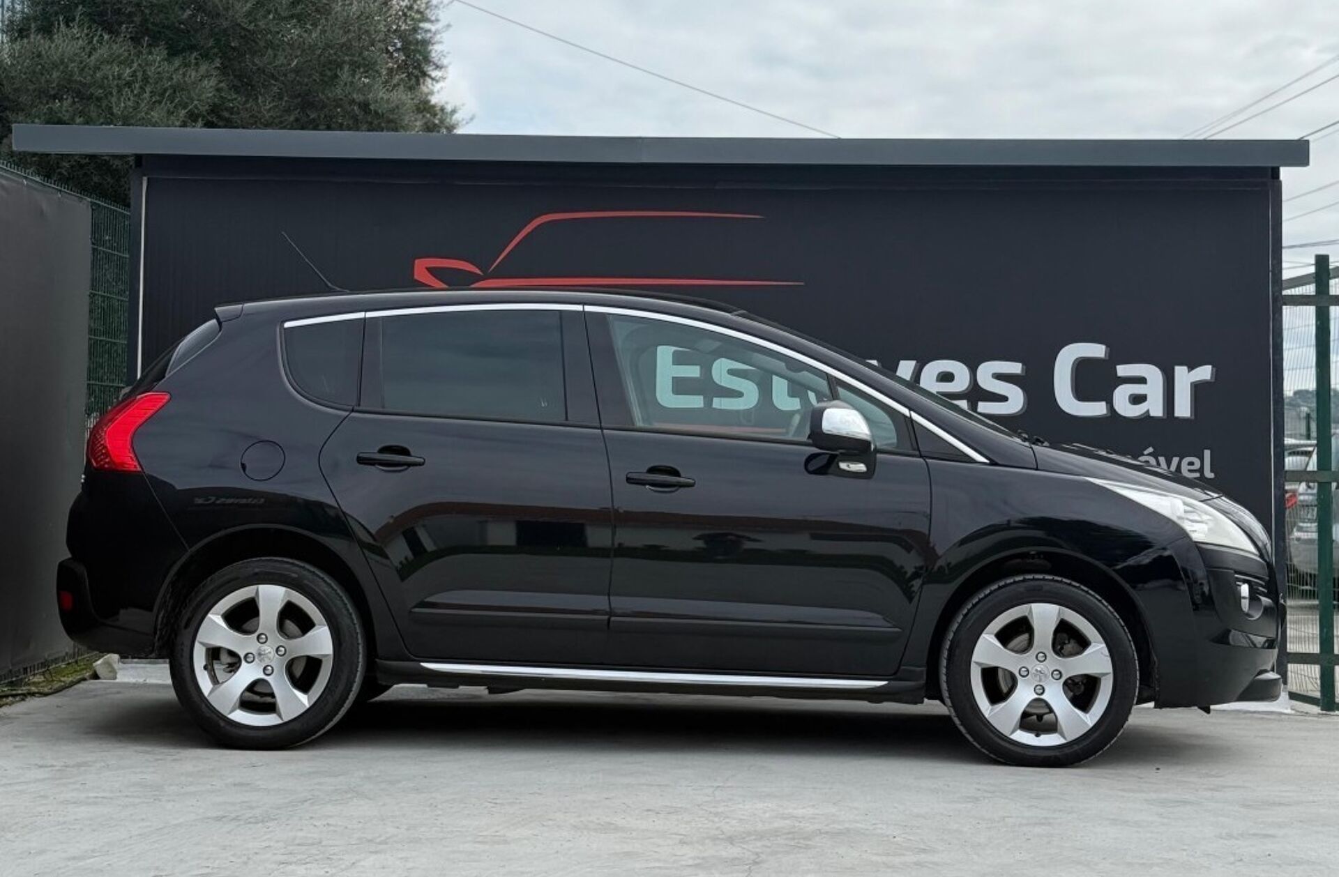 PEUGEOT 3008 1.6 HDi Executive