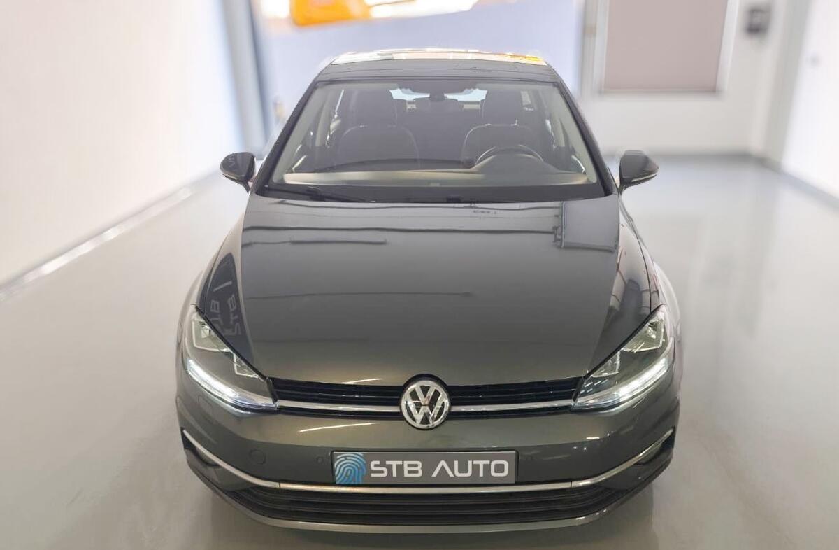VOLKSWAGEN Golf 1.0 TSI Confortline DSG