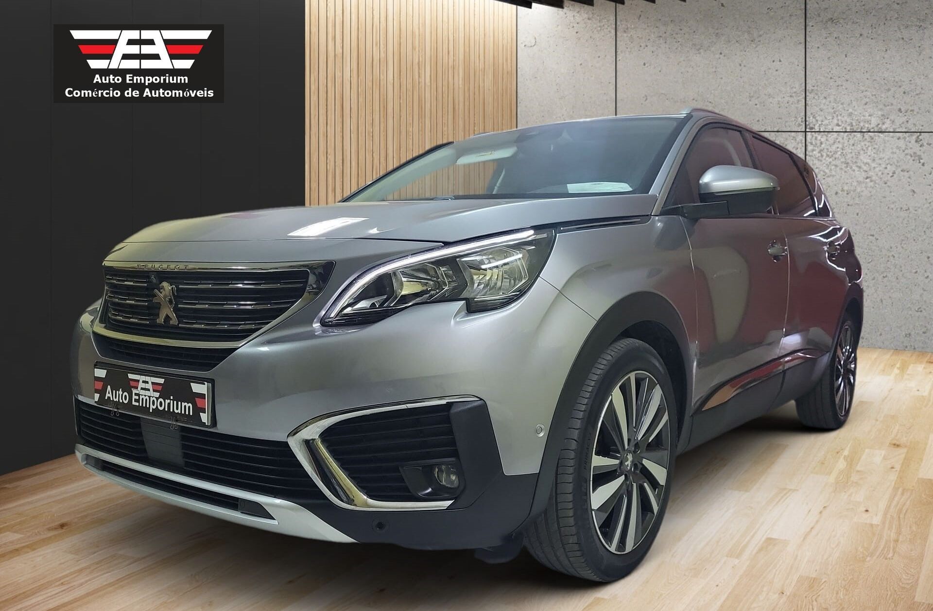 PEUGEOT 5008 1.6 BlueHDi Allure