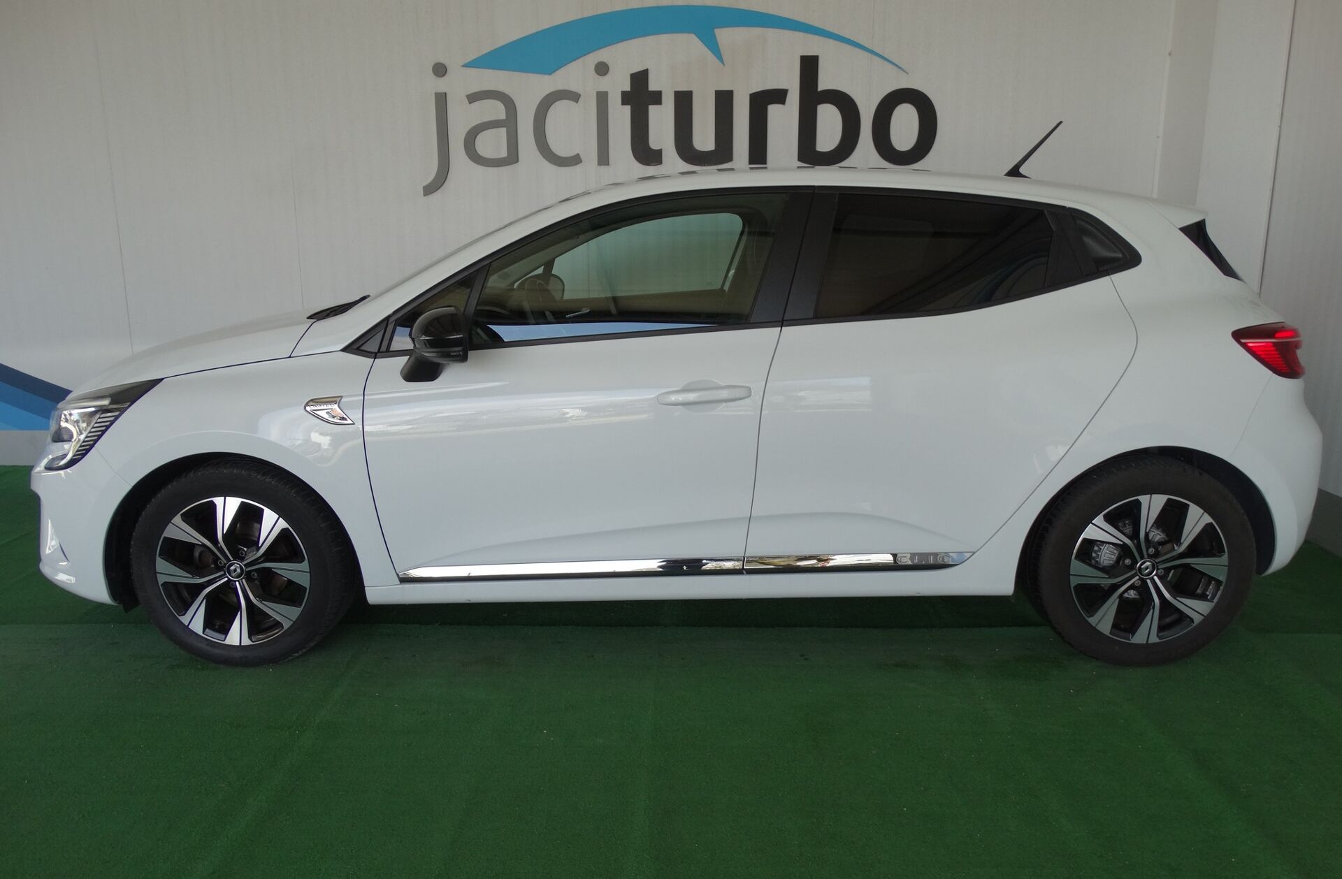 RENAULT Clio 1.0 TCe Limited