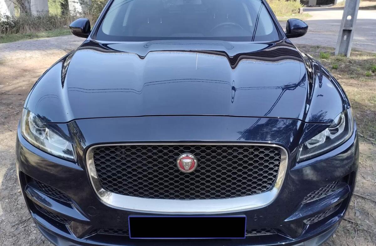 JAGUAR F-Pace 2.0 i4D Prestige