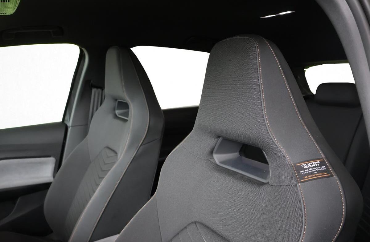 CUPRA Born 58 kWh e-Boost Plus