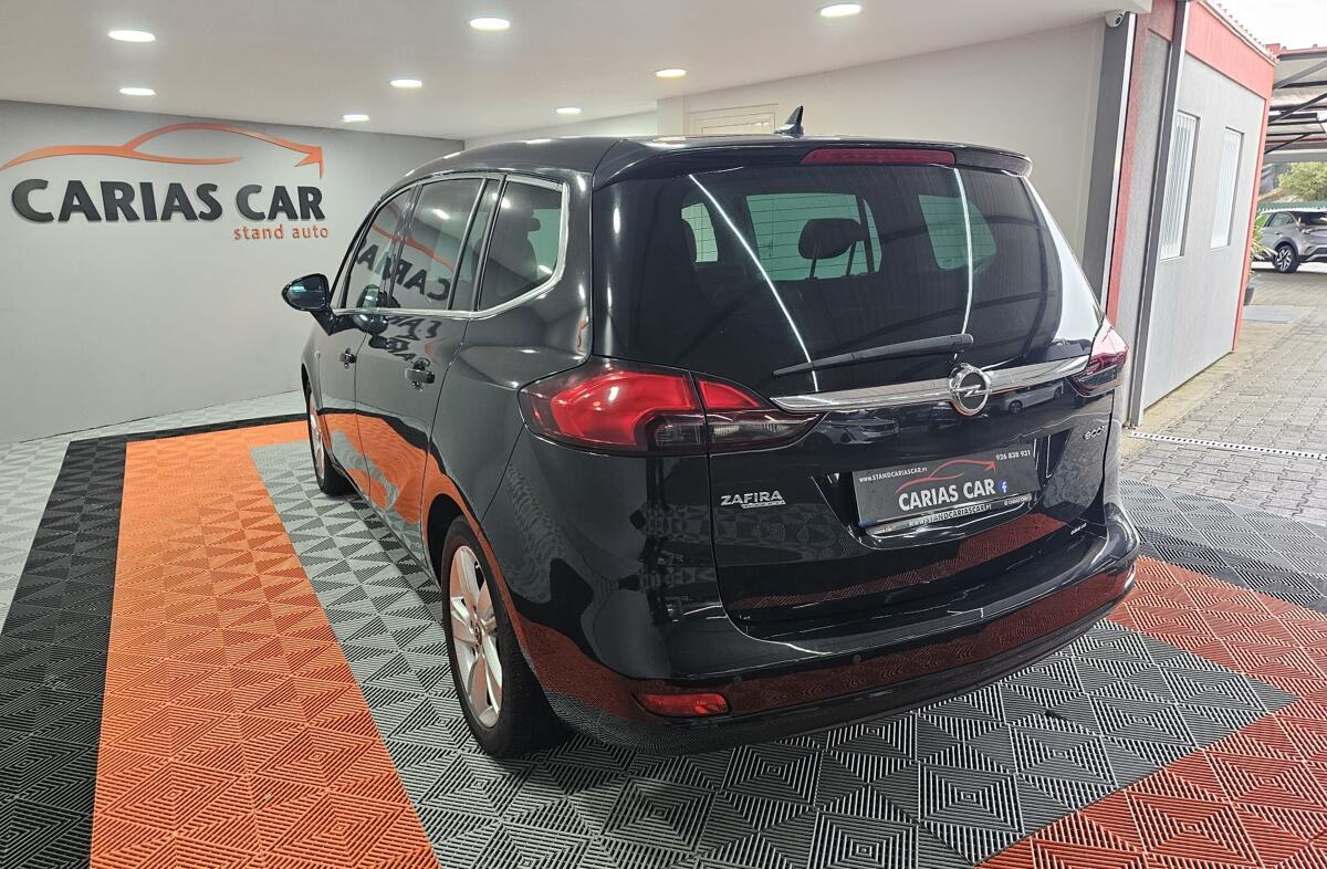 OPEL Zafira 1.6 T Executive S/S
