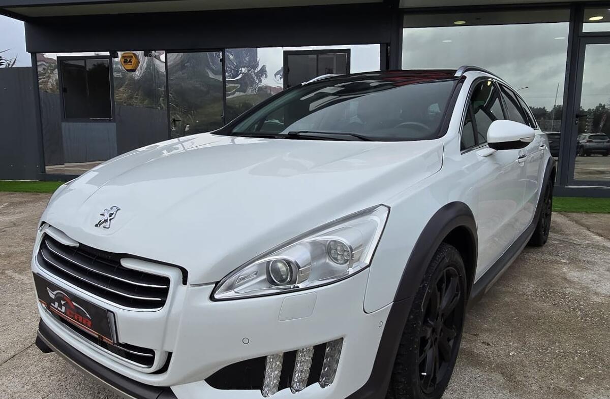 PEUGEOT 508 RXH 2.0 HDi Hybrid4 2-Tronic