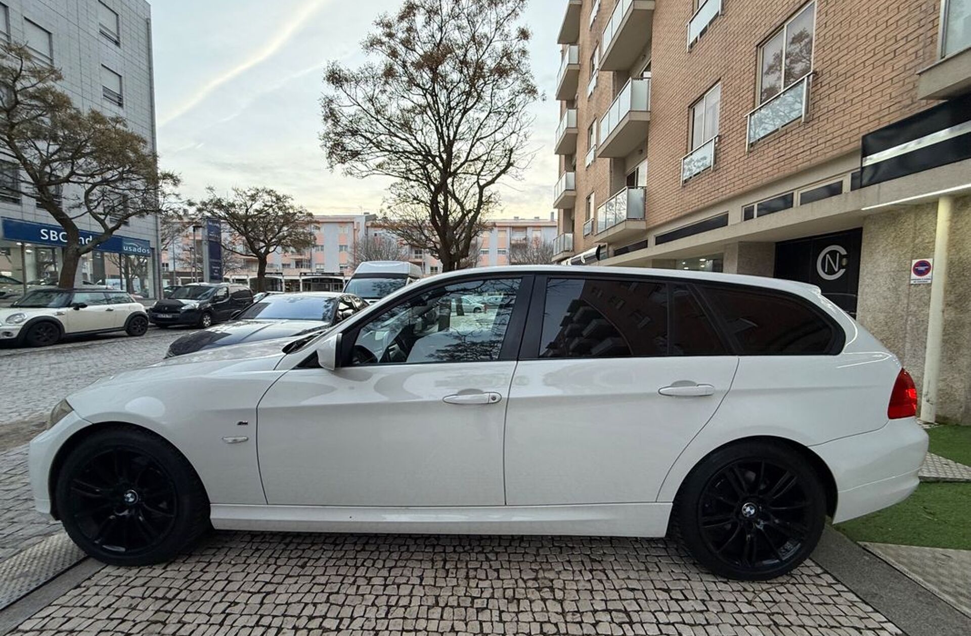BMW Serie-3 318 d LifeStyle