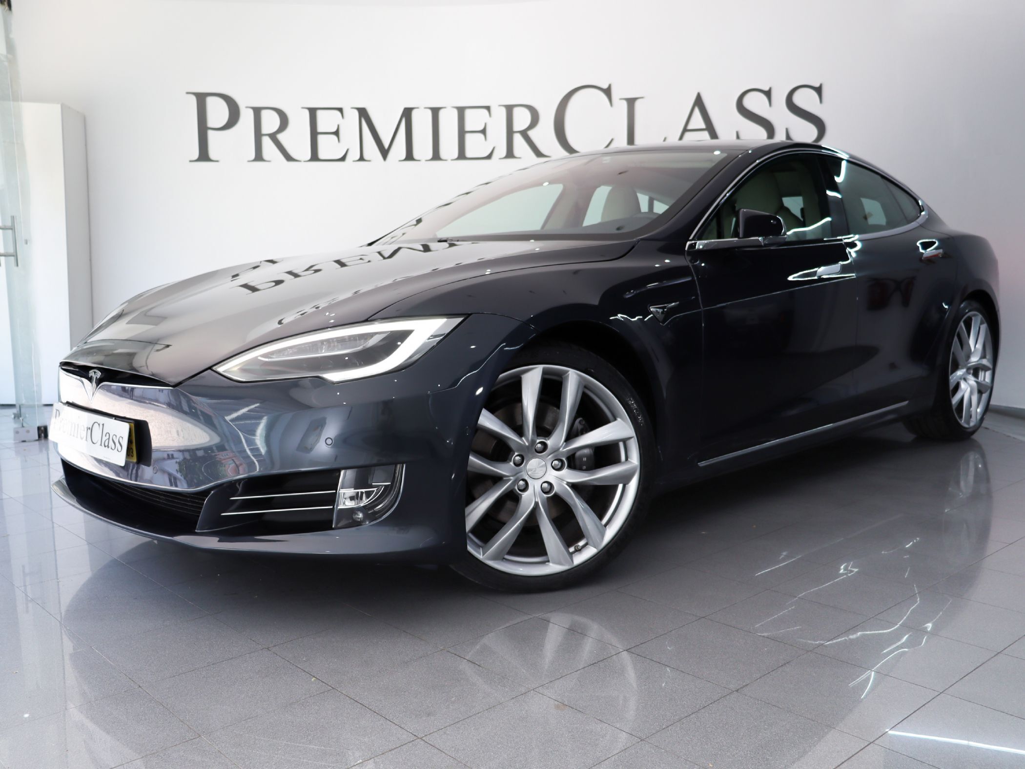 Tesla Model S 75D com 91 517 km por 39 890 € PremierClass Comercio de Veiculos Lda | Lisboa