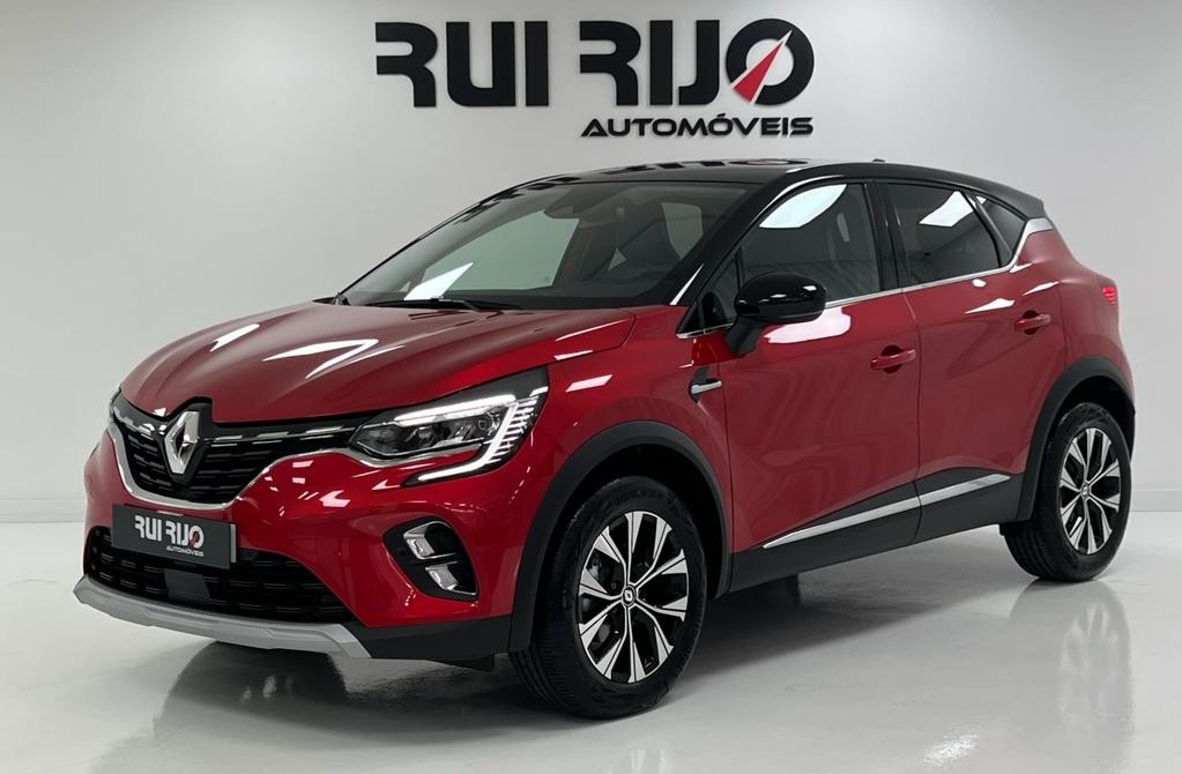 RENAULT Captur 1.0 TCe Exclusive