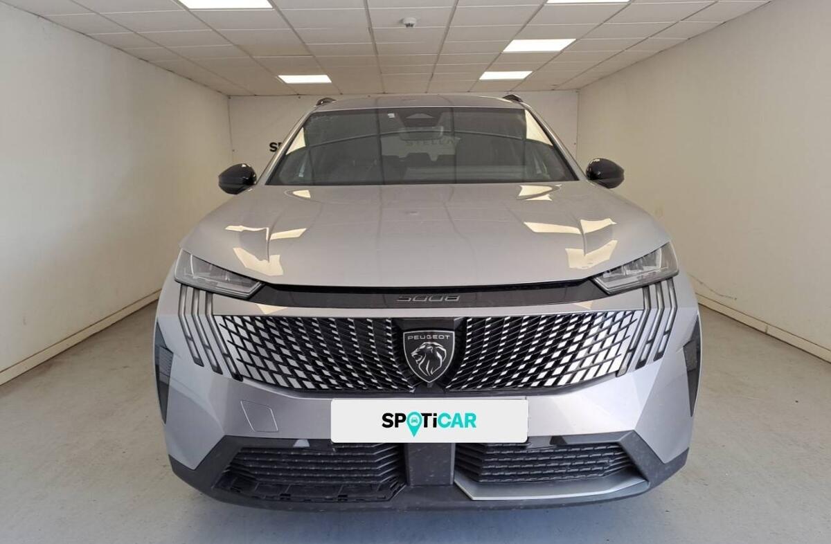 PEUGEOT 5008 1.2 Hybrid Allure e-DCS6