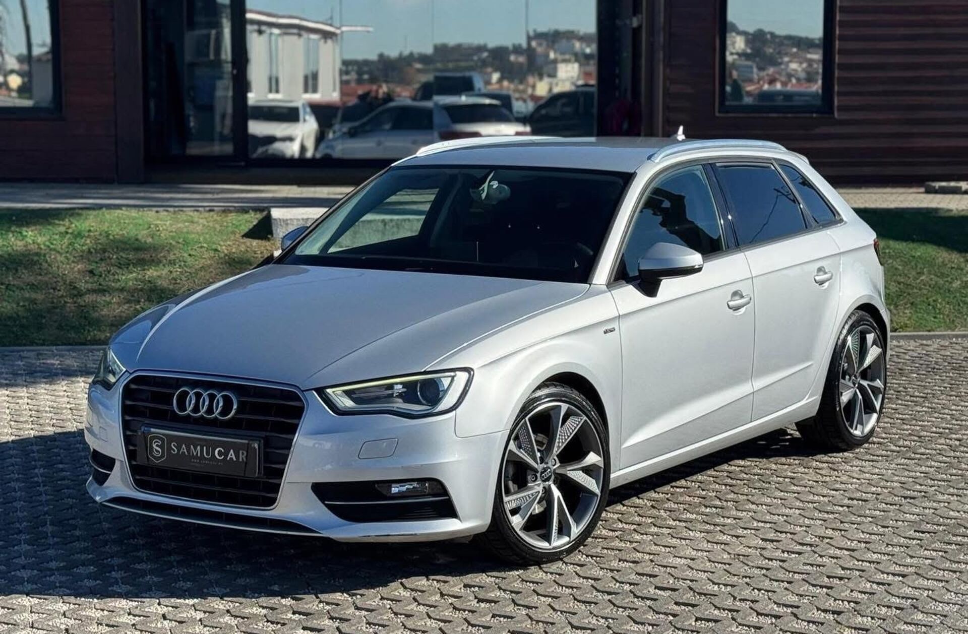 AUDI A3 1.6 TDi S-line