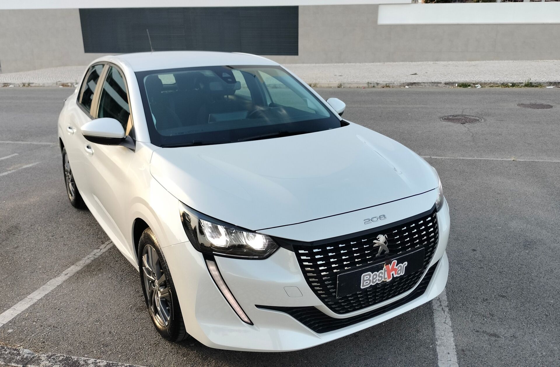 PEUGEOT 208 1.2 PureTech Allure Pack EAT8