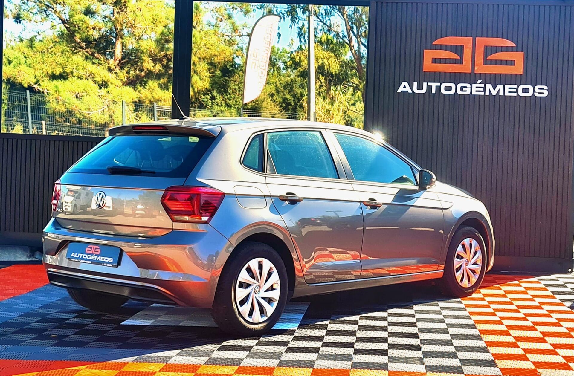 VOLKSWAGEN Polo 1.0 Confortline