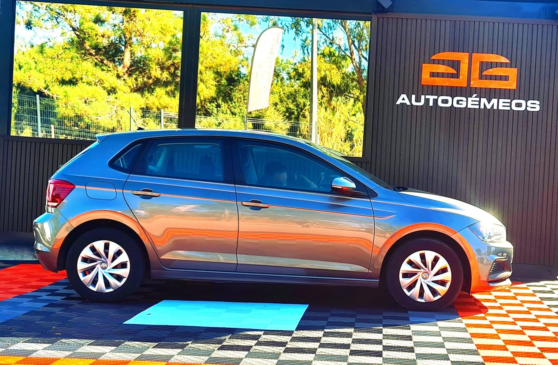 VOLKSWAGEN Polo 1.0 Confortline