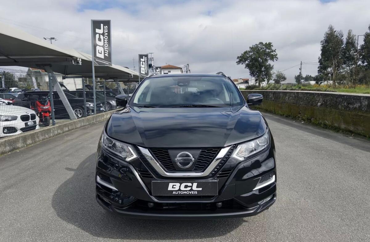 NISSAN Qashqai 1.5 dCi N-Connecta J18
