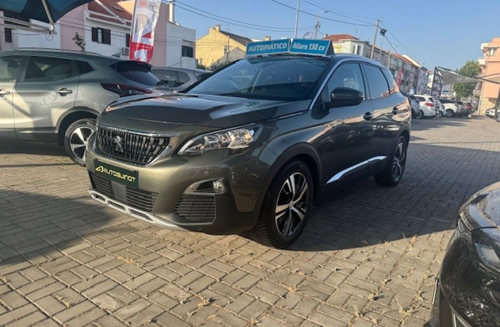 PEUGEOT 3008 1.2 PureTech Allure Pack EAT8