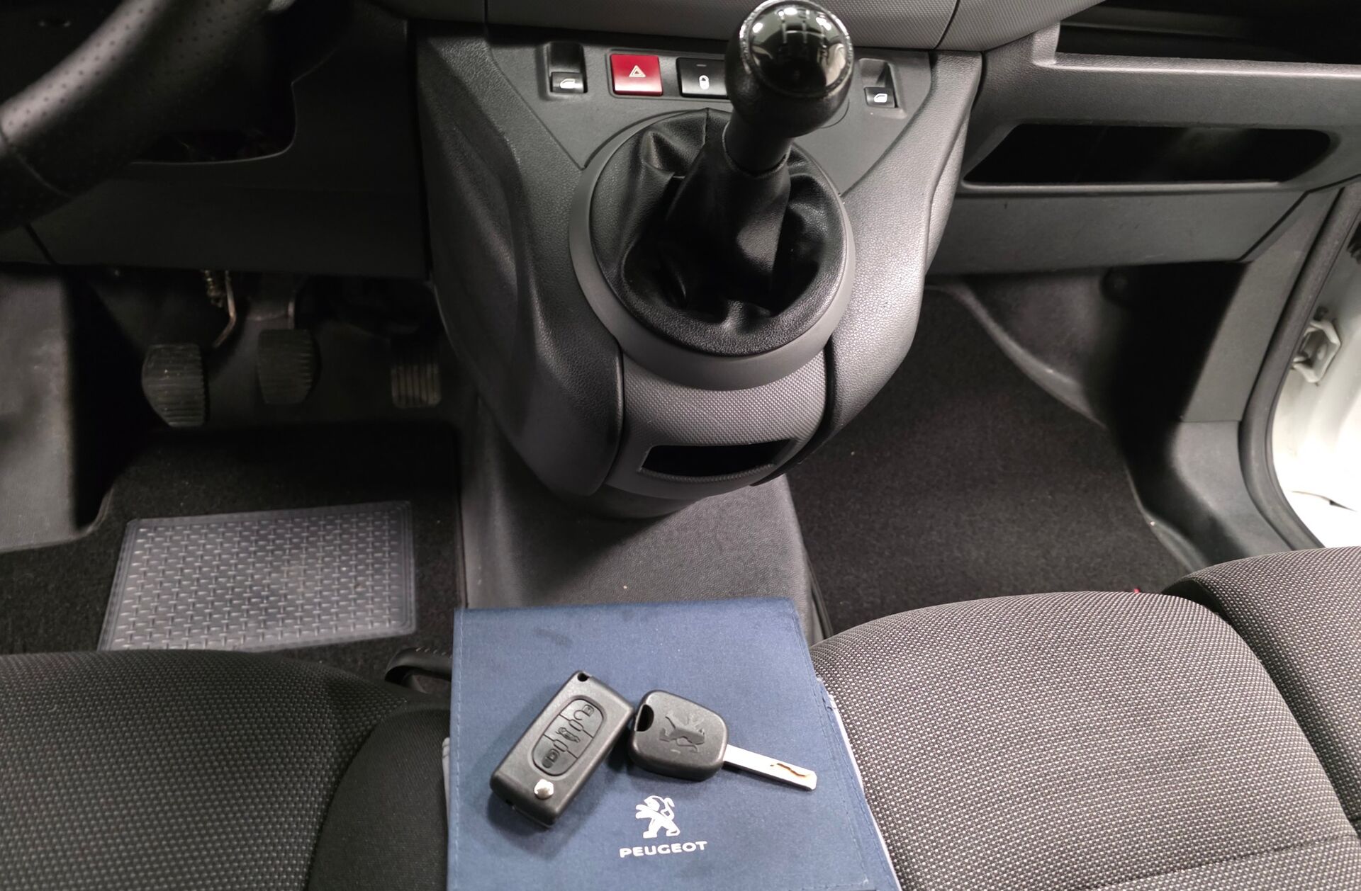 PEUGEOT Partner 1.6 BlueHDi Outdoor