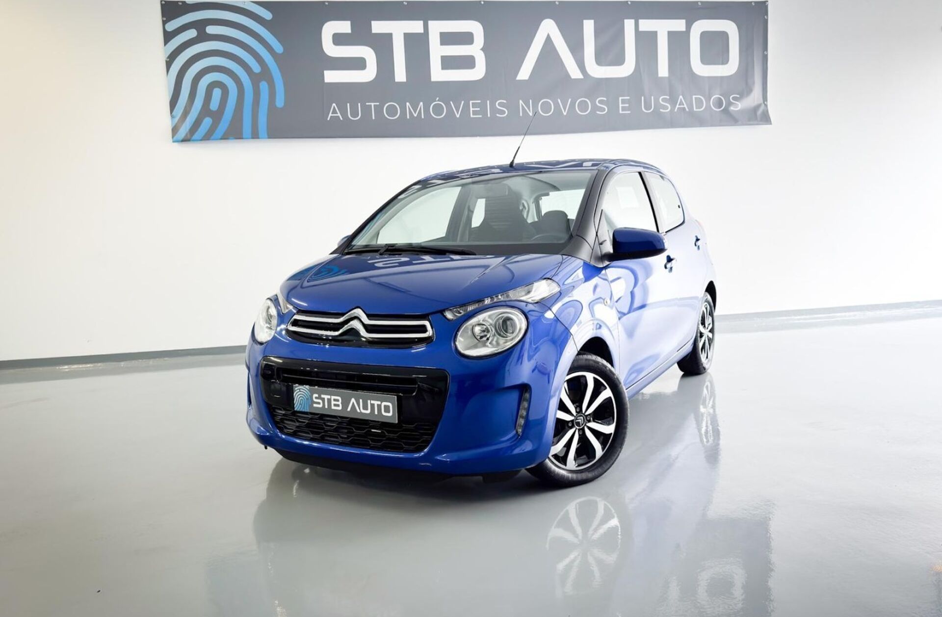 CITROEN C1 1.0 VTi Shine