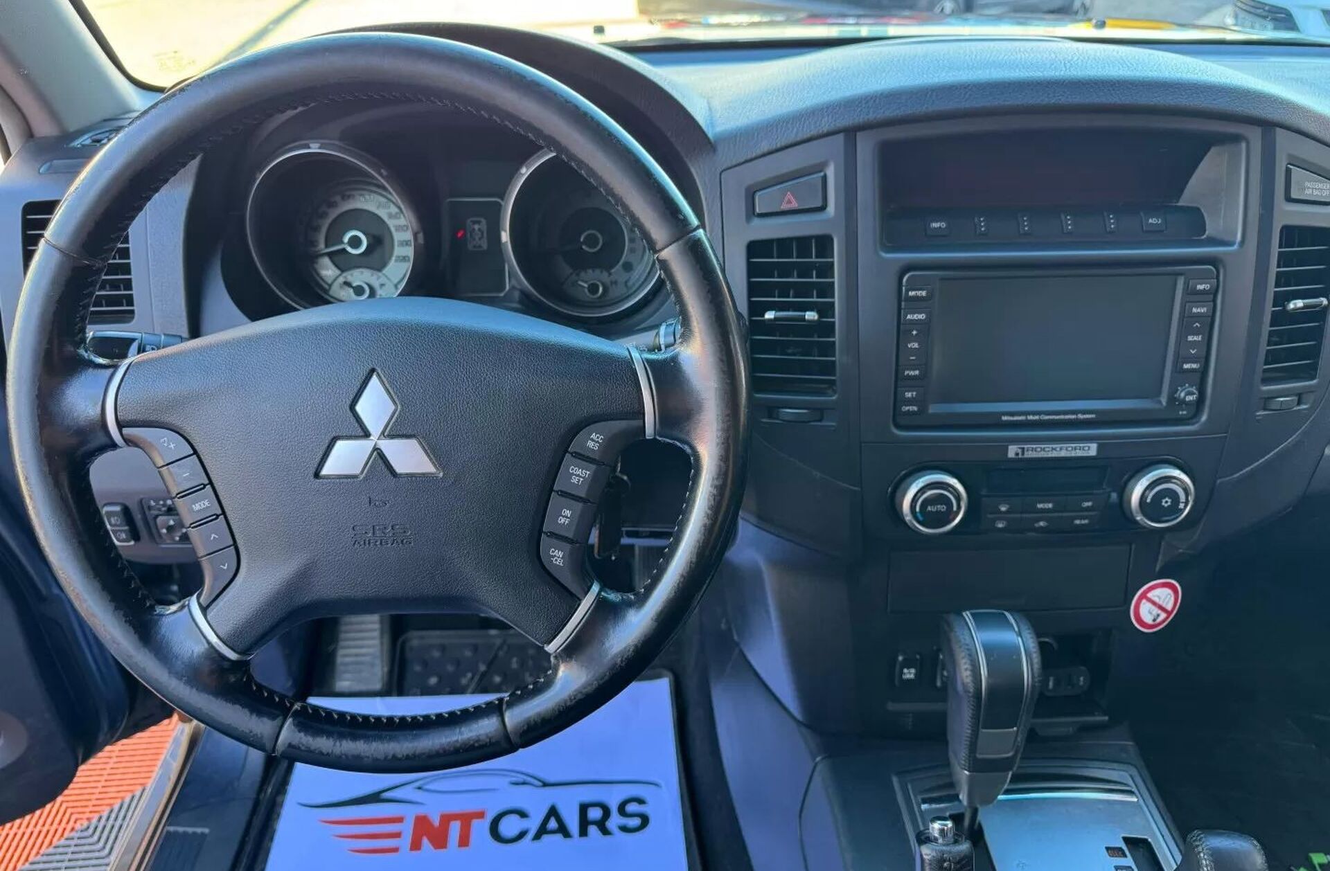 MITSUBISHI Pajero 3.2 DI-D Instyle CA