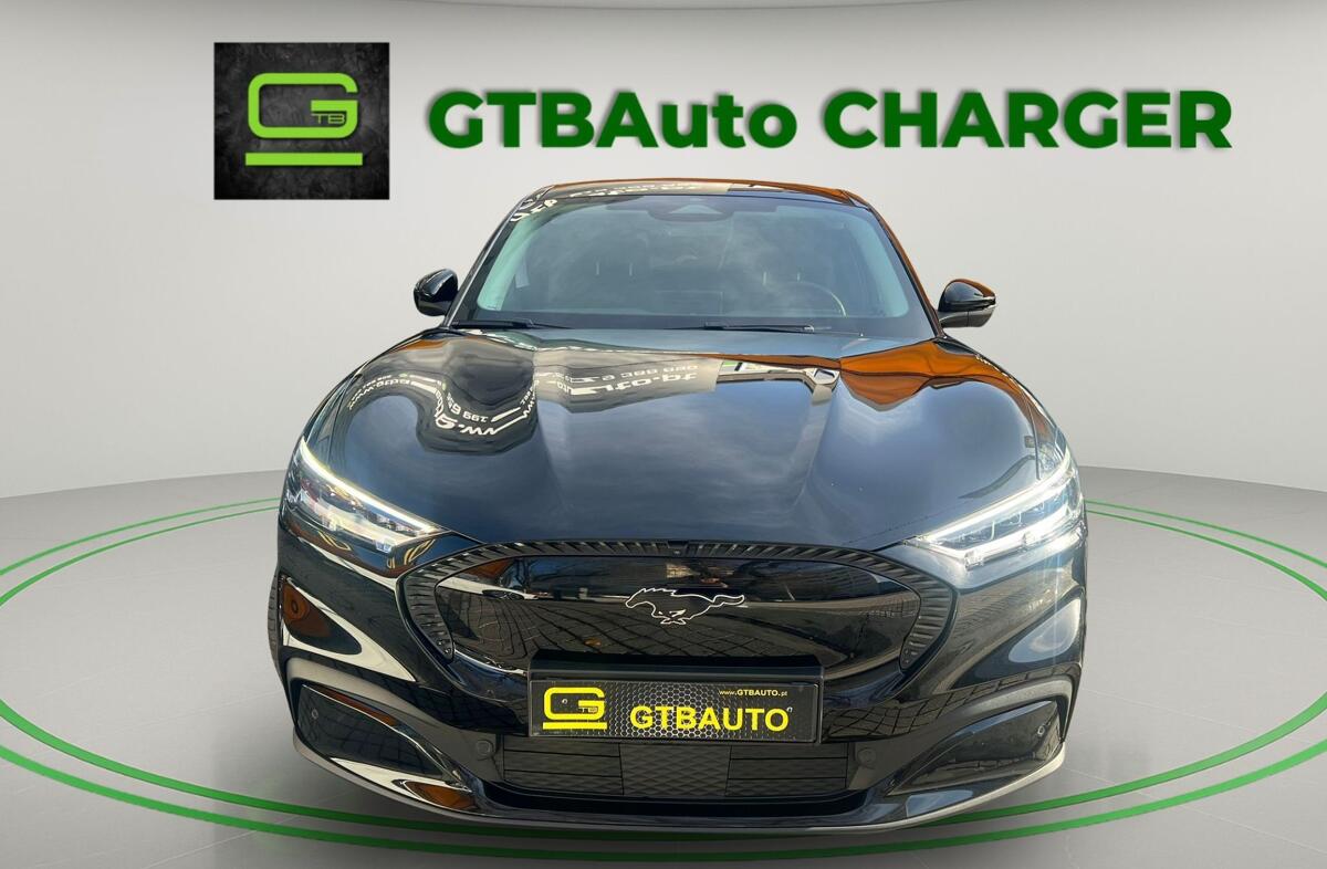 FORD Mustang Mach-E Premium AWD