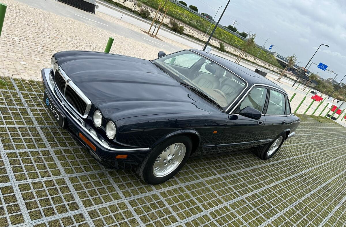 JAGUAR XJ 6 3.2