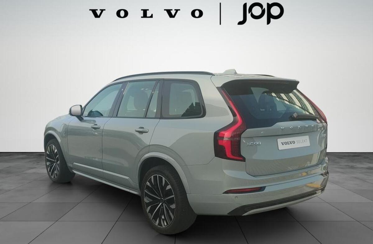 VOLVO XC90 2.0 T8 PHEV Plus Dark AWD