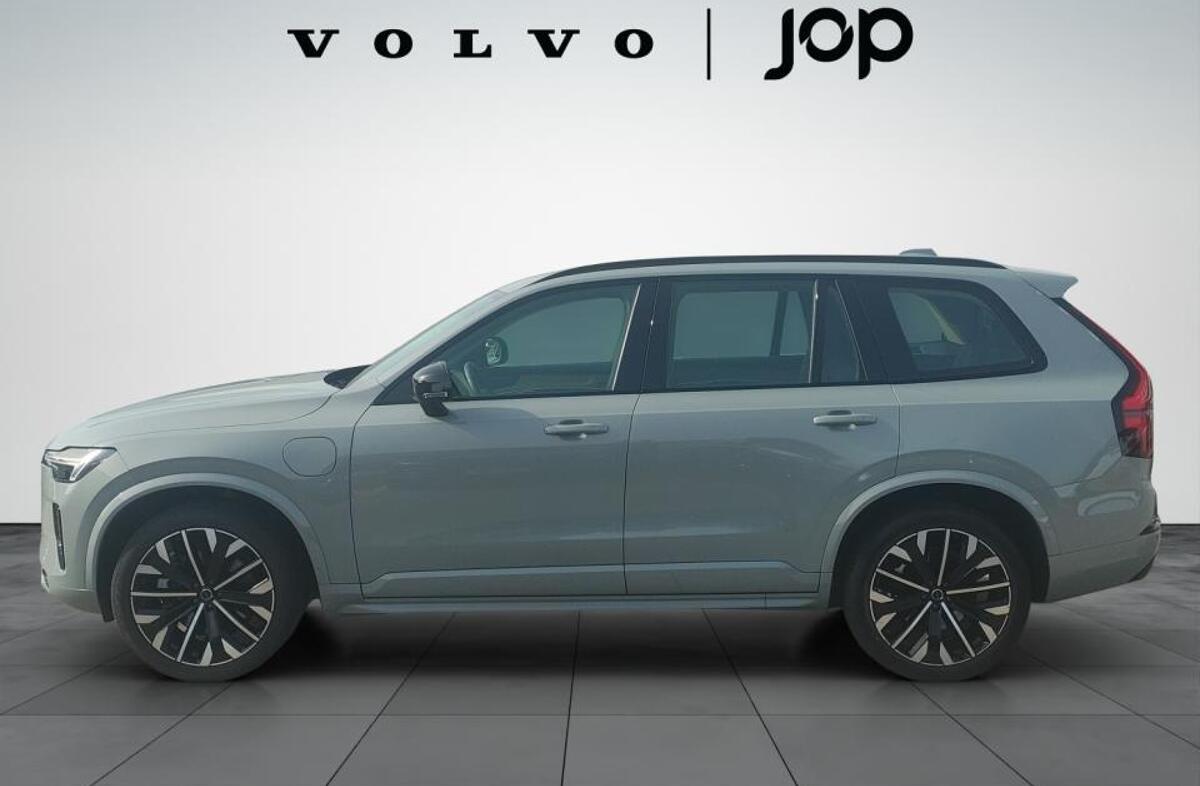 VOLVO XC90 2.0 T8 PHEV Plus Dark AWD
