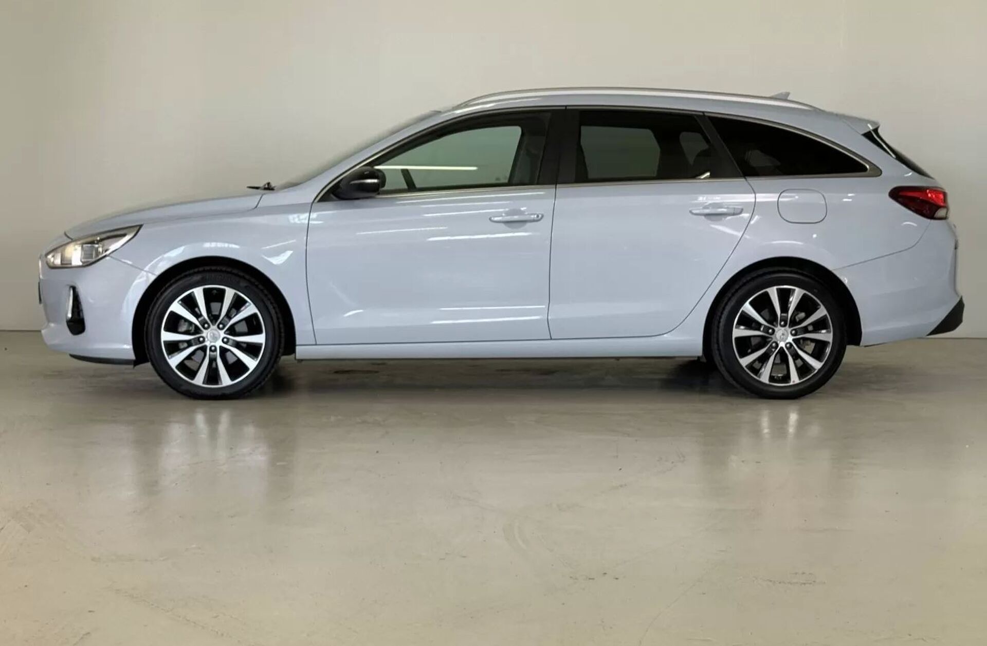 HYUNDAI i30 SW 1.6 CRDi Comfort+Navi