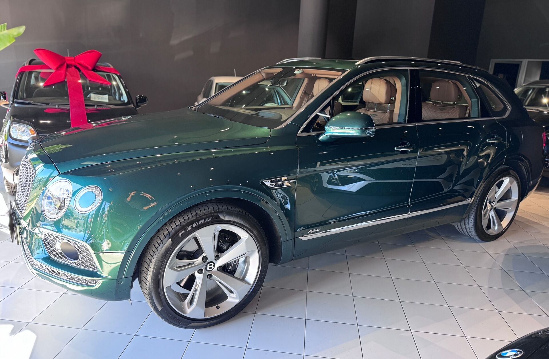 BENTLEY Bentayga V6 Hybrid