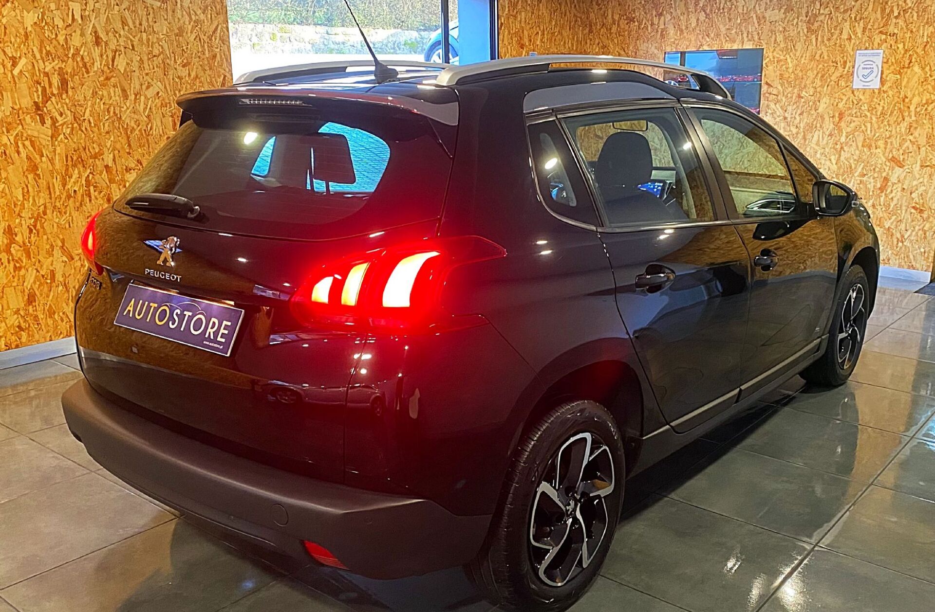 PEUGEOT 2008 1.5 BlueHDi Style