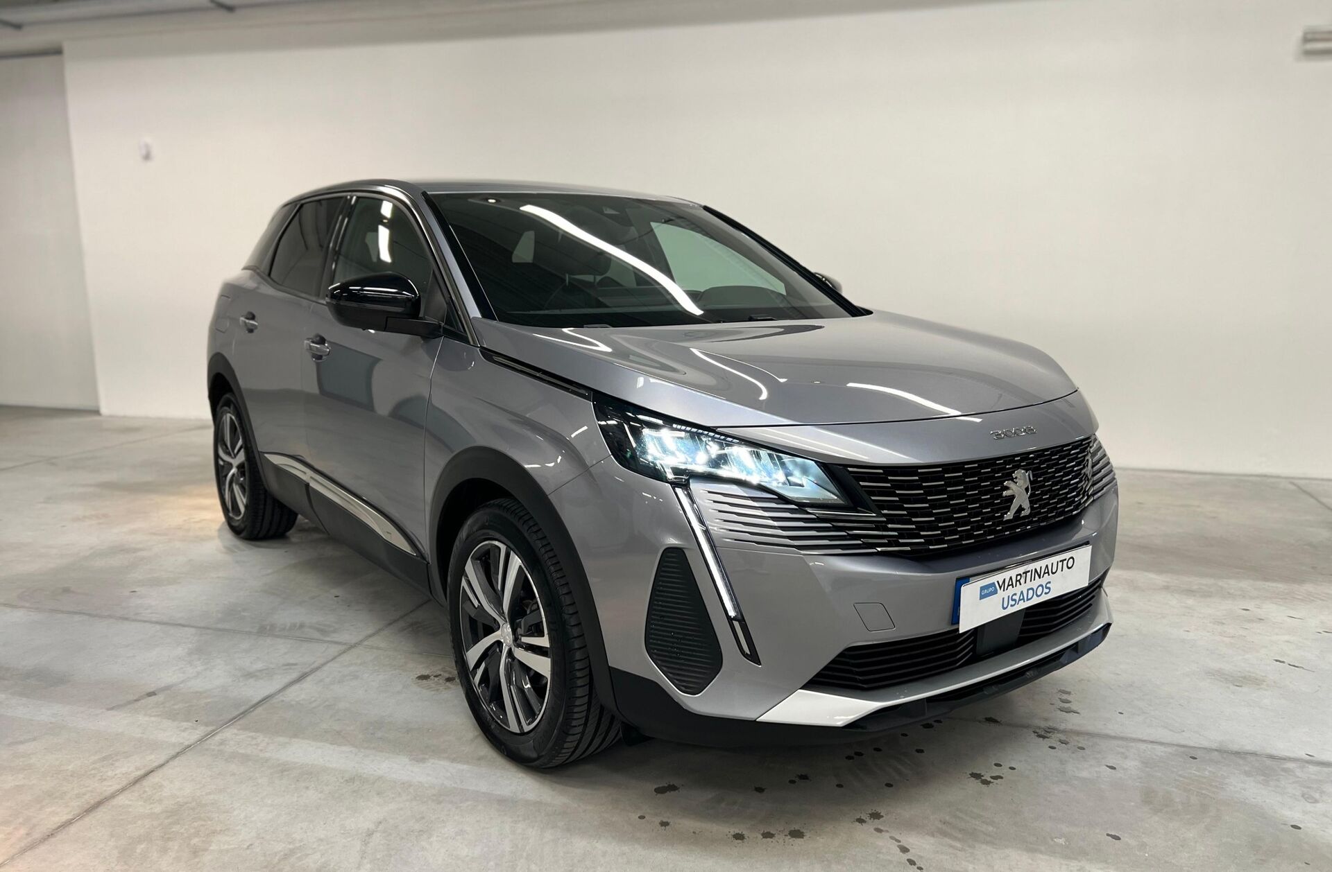 PEUGEOT 3008 1.2 PureTech Allure Pack EAT8