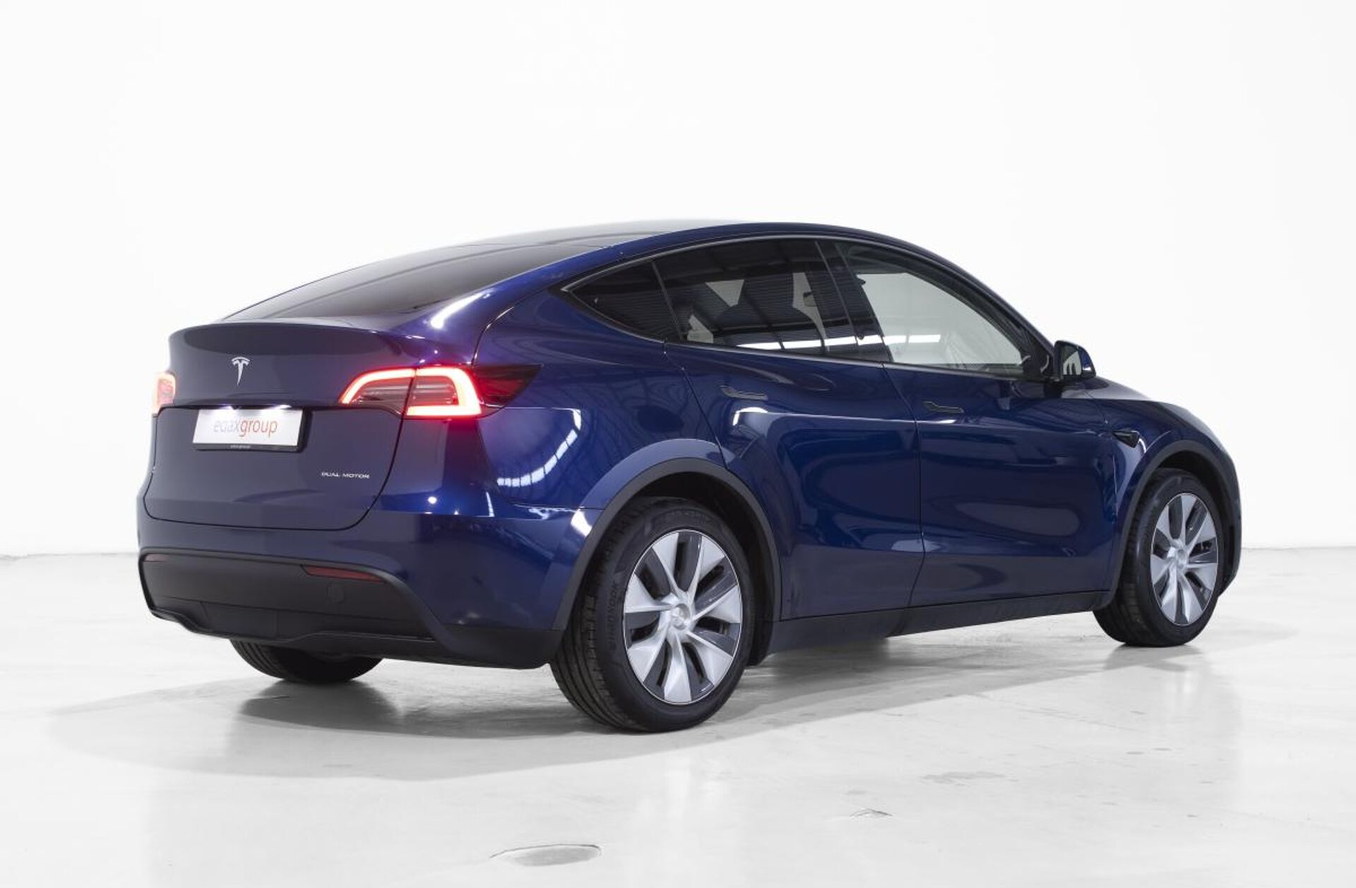 TESLA Model Y Long Range Tração Integral
