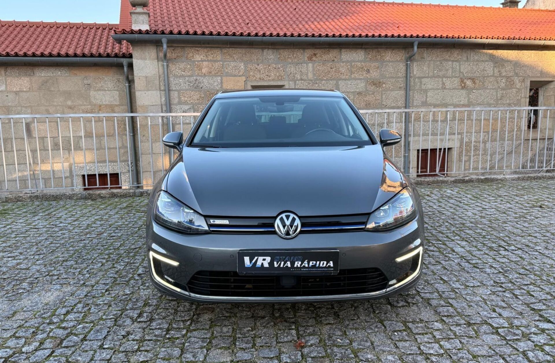 VOLKSWAGEN Golf e- AC/DC