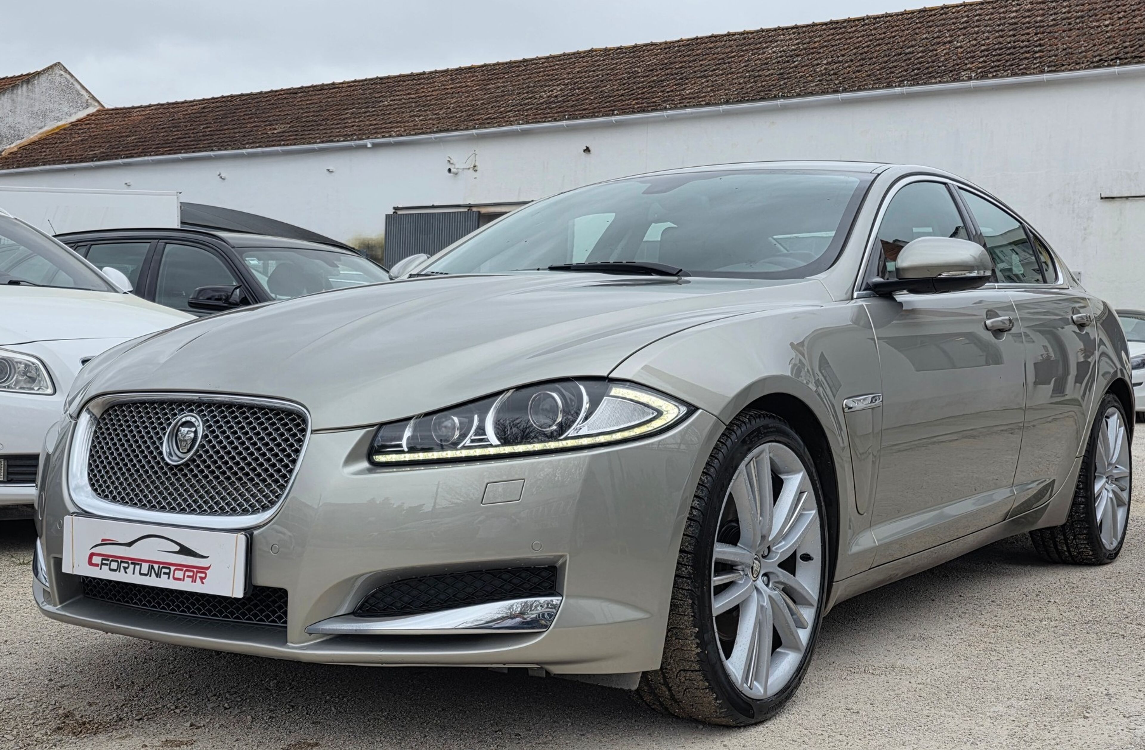 JAGUAR XF 2.2 D Premium Luxury