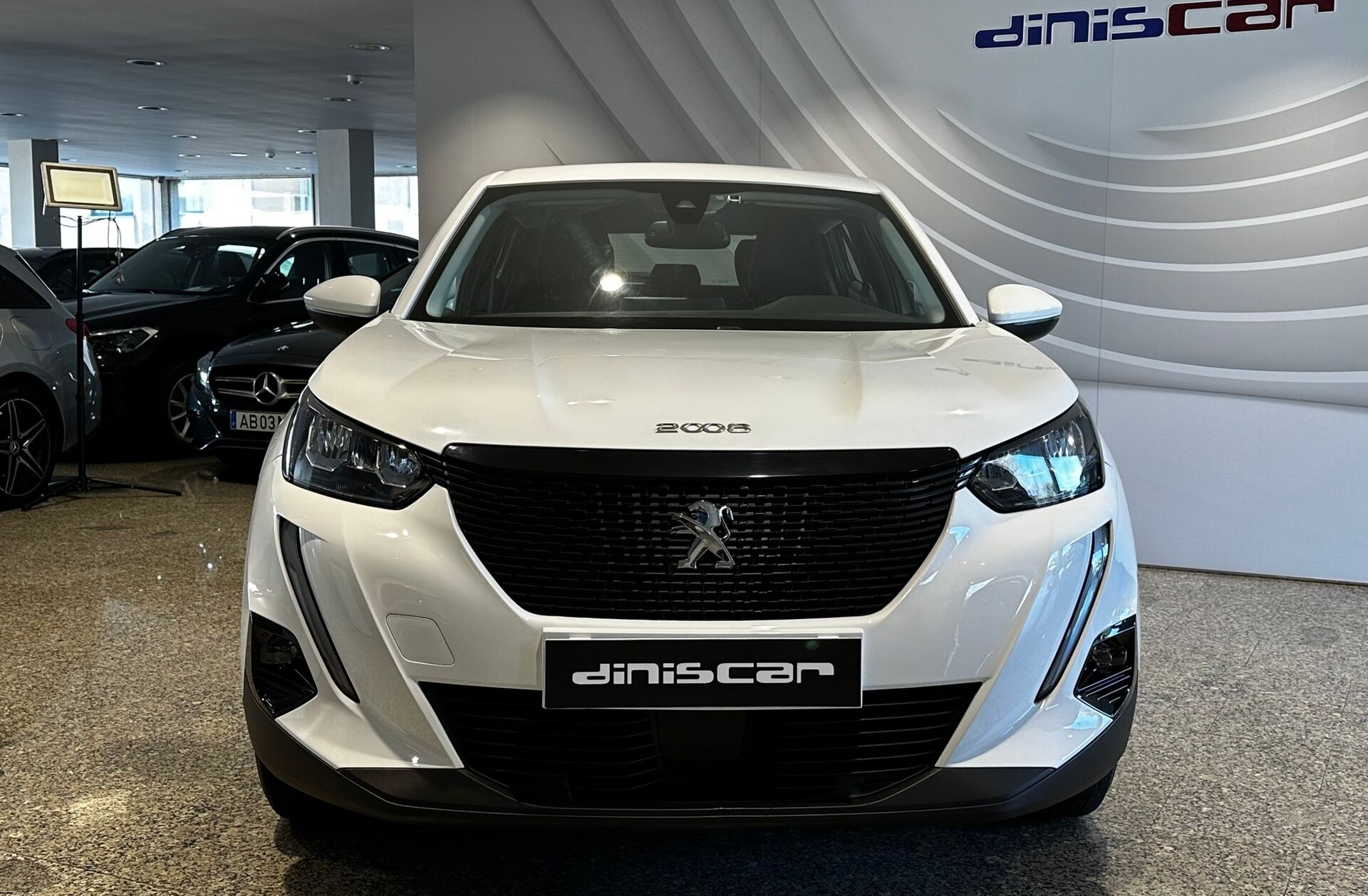 PEUGEOT 2008 1.5 BlueHDi Active