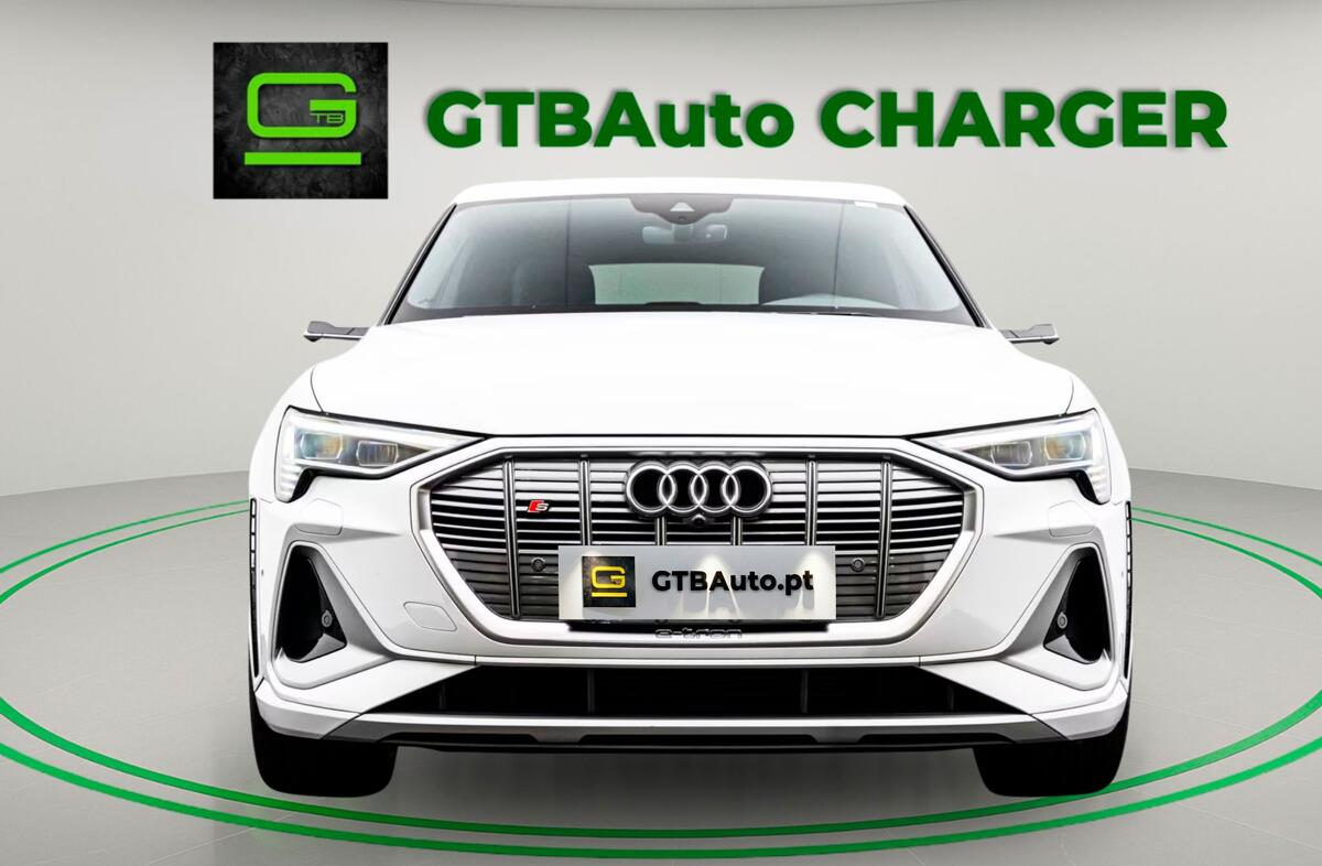 AUDI e-tron S quattro