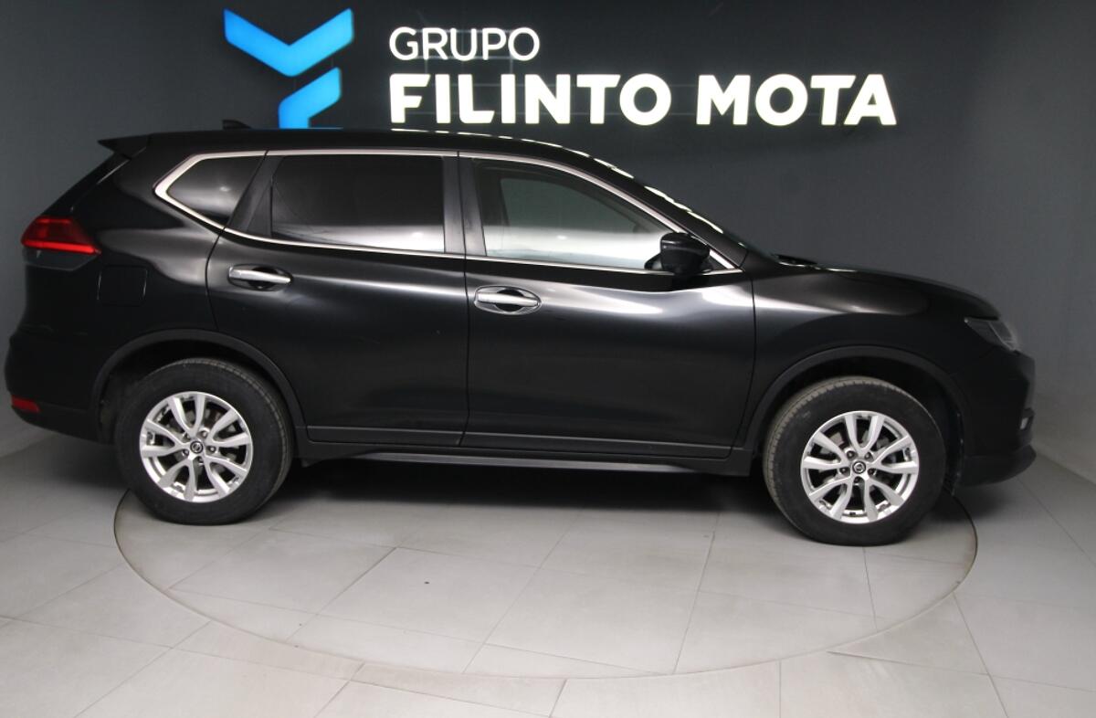 NISSAN X-Trail 1.3 DIG-T N-Connecta DCT