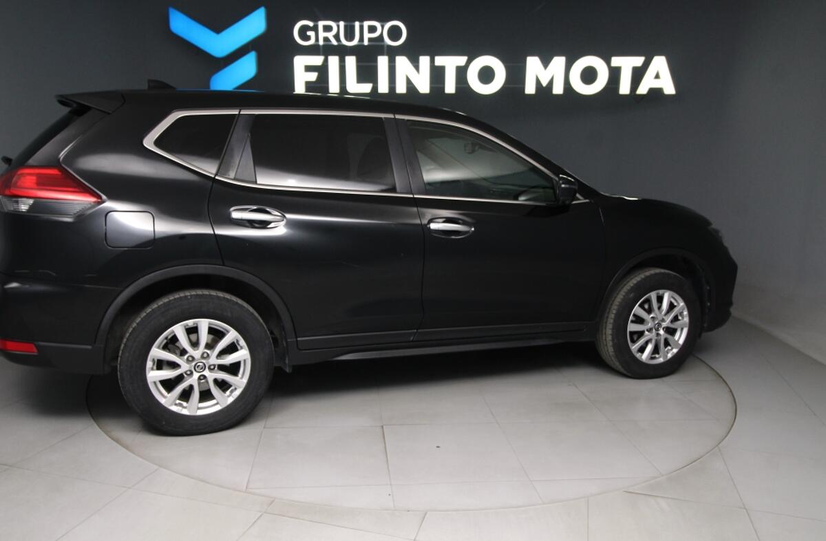 NISSAN X-Trail 1.3 DIG-T N-Connecta DCT