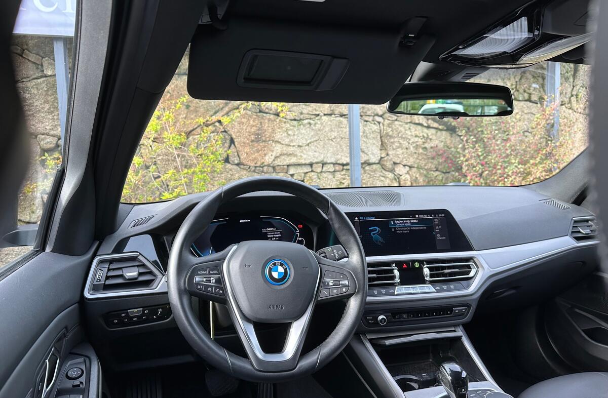 BMW Serie-3 330 e Corporate Edition Auto